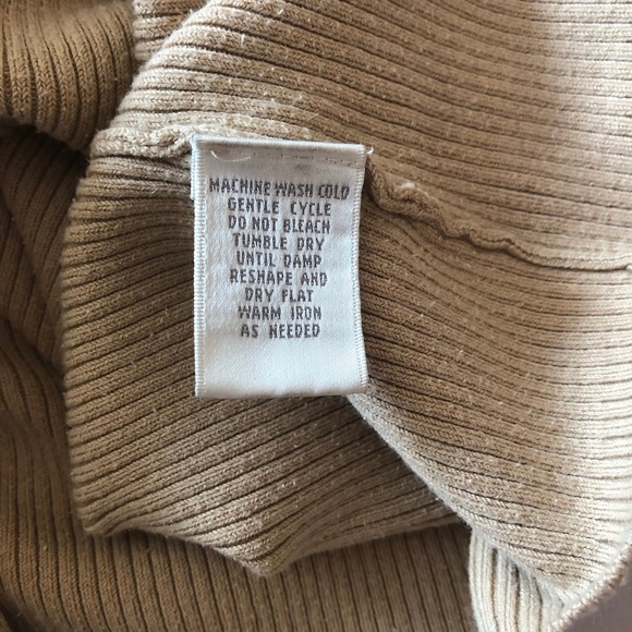 Worthington Turtleneck Sweater, Beige, EUC - Picture 2 of 3